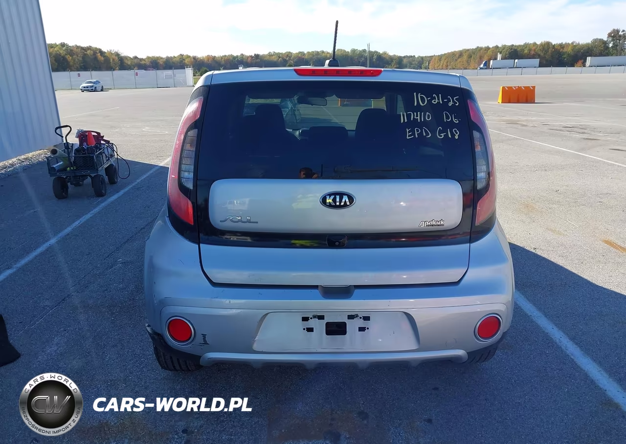 2017 Kia Soul + VIN:KNDJP3A51H7426505 - 16