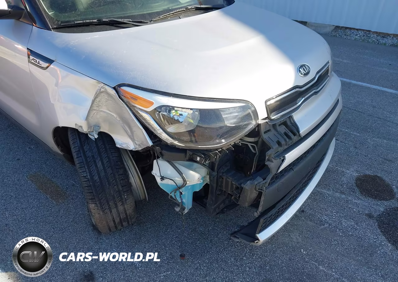 2017 Kia Soul + VIN:KNDJP3A51H7426505 - 6