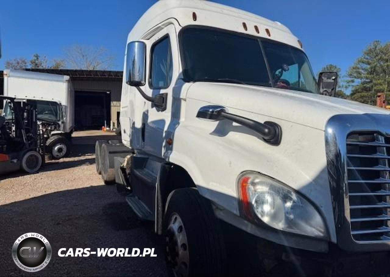2018 Freightliner Cascadia 125