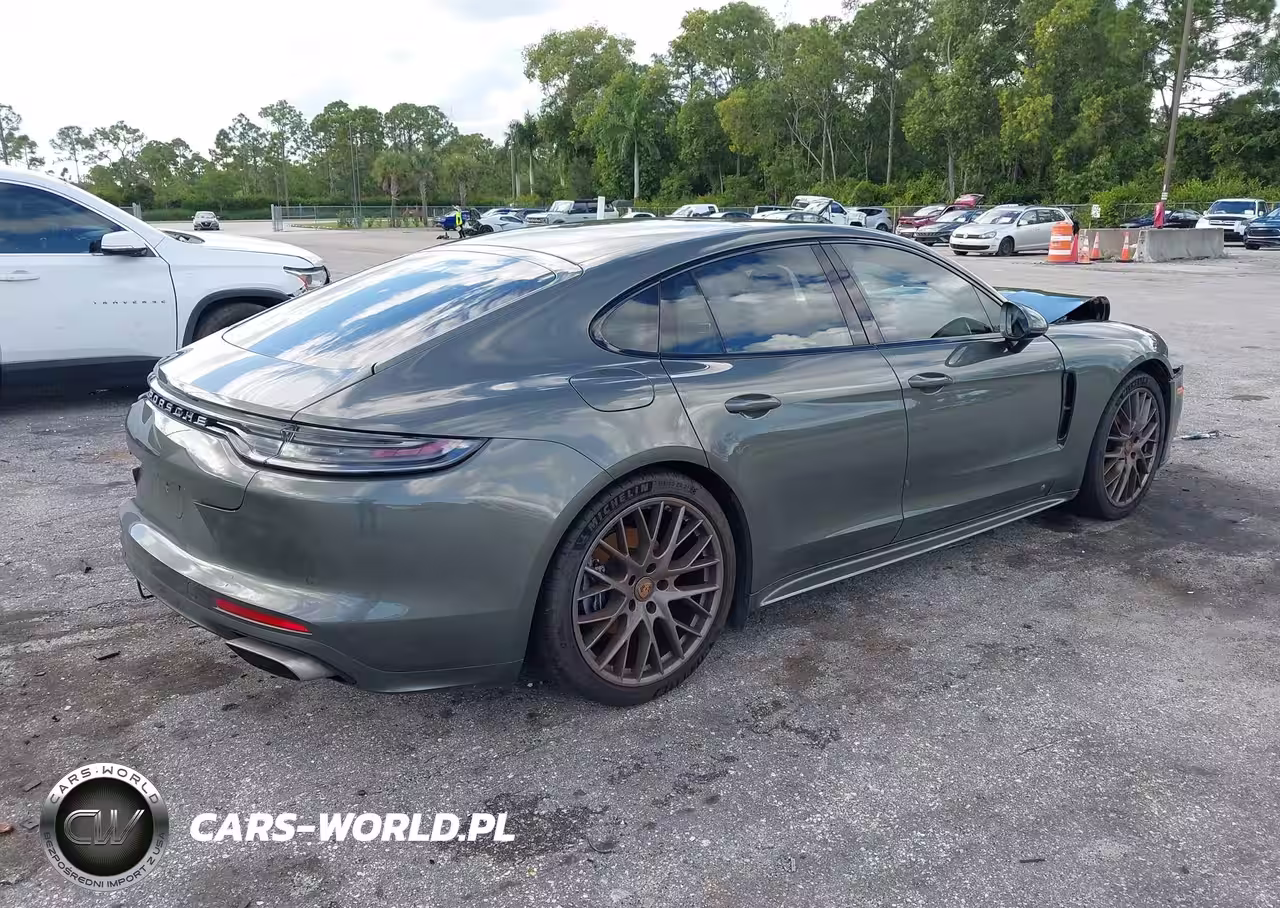 2022 Porsche Panamera 4-4 Platinum Edition-Platinum Edition VIN:WP0AJ2A72NL100678 - 4