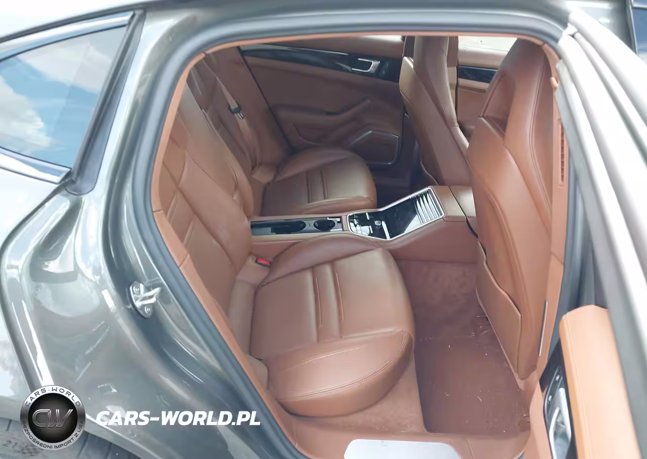 2022 Porsche Panamera 4-4 Platinum Edition-Platinum Edition VIN:WP0AJ2A72NL100678 - 8