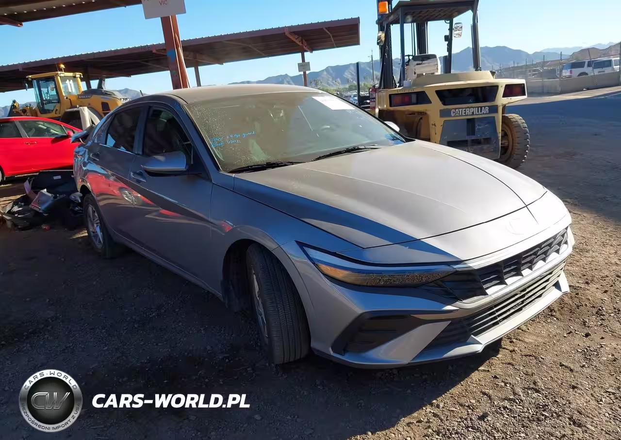 2025 Hyundai Elantra Se