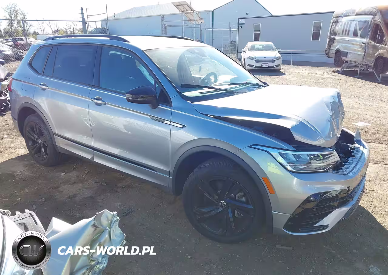 2024 Volkswagen Tiguan 2.0T Se R-Line Black