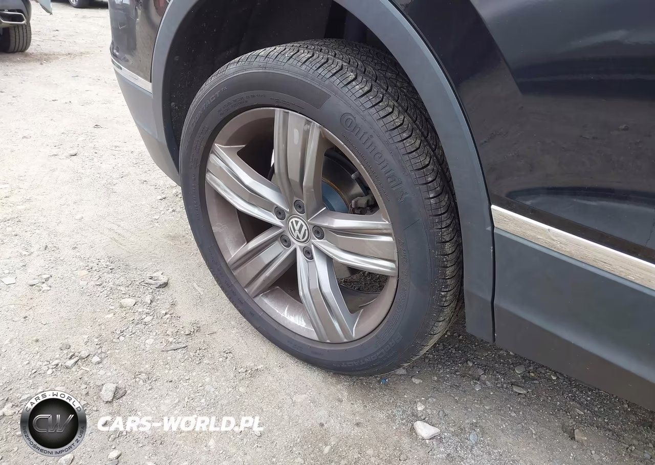 2019 Volkswagen Tiguan 2.0T Sel Premium-2.0T Sel Premium R-Line VIN:3VV4B7AX3KM026786 - 19