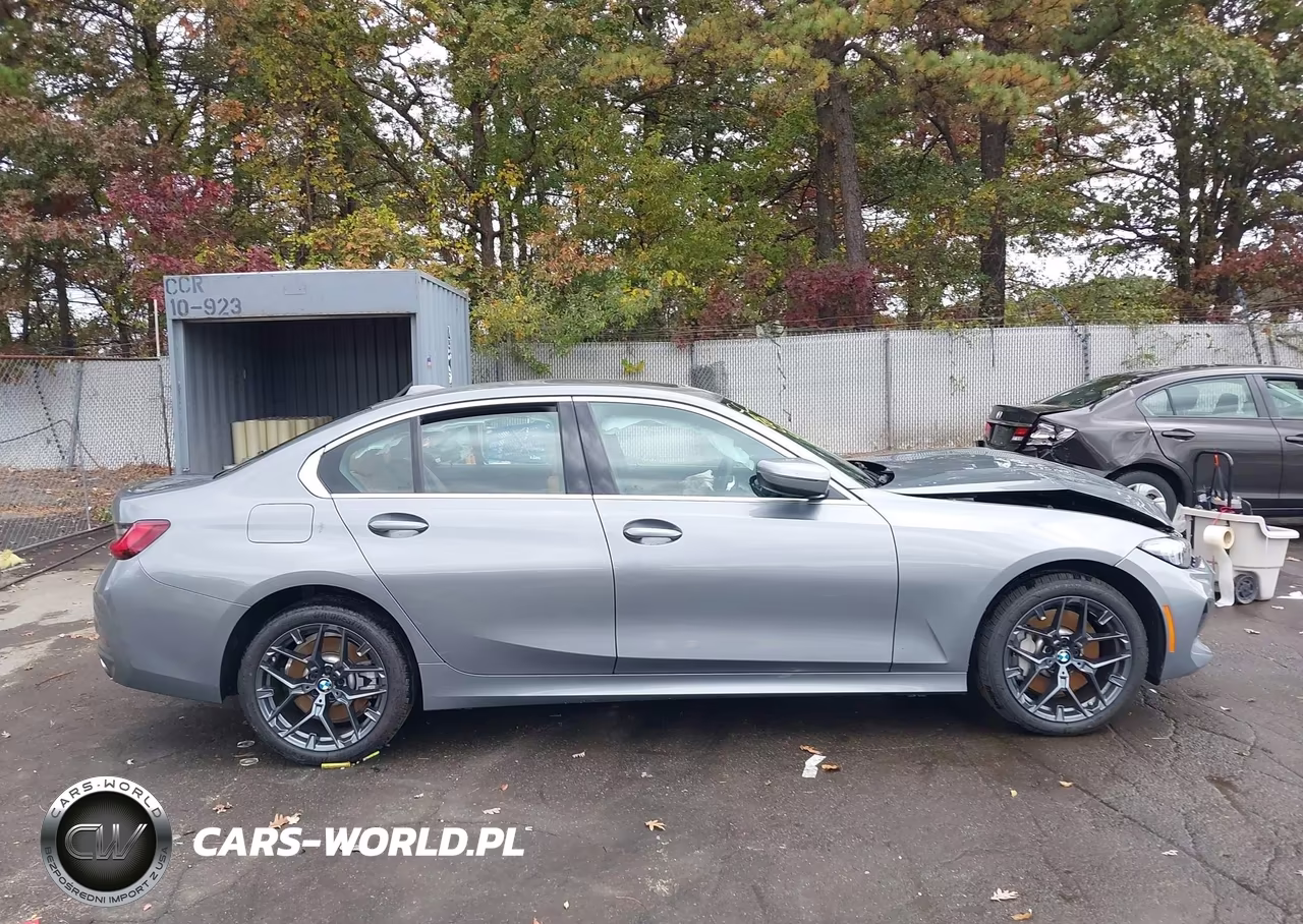 2025 BMW 330I xDrive VIN:3MW89CW0XS8F15949 - 12