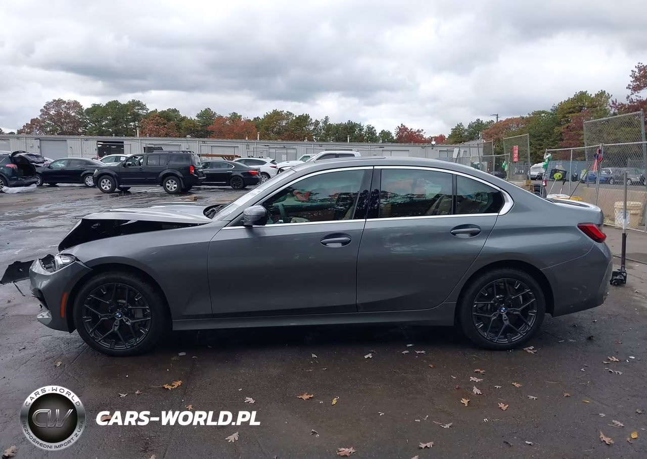 2025 BMW 330I xDrive VIN:3MW89CW0XS8F15949 - 13