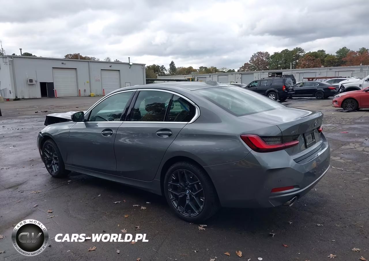 2025 BMW 330I xDrive VIN:3MW89CW0XS8F15949 - 3