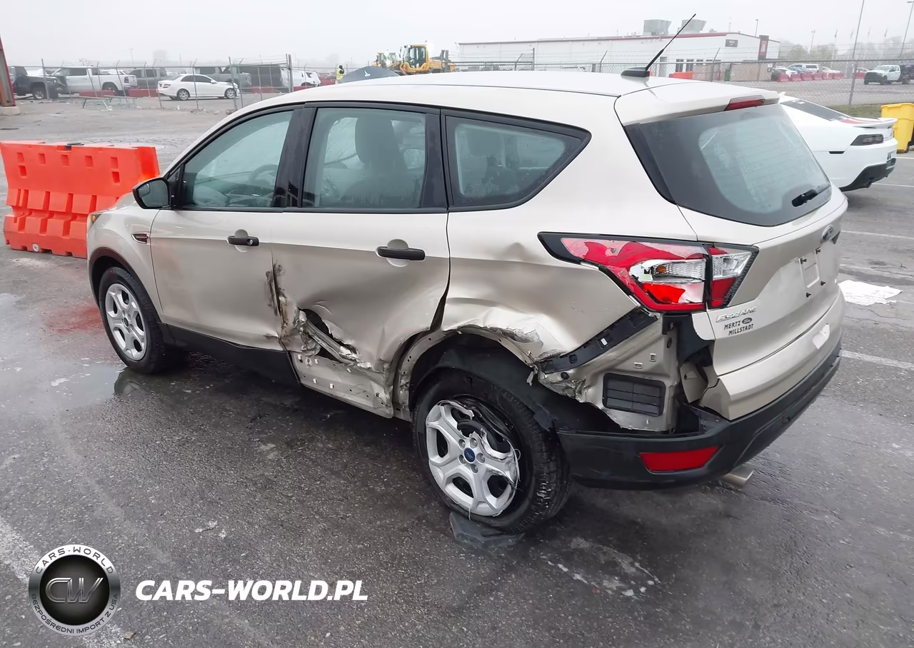 2018 Ford Escape S VIN:1FMCU0F7XJUA18985 - 3