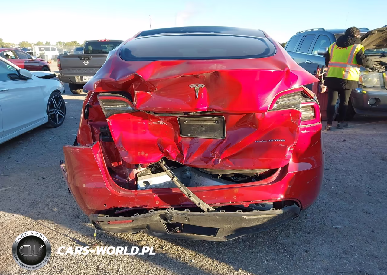 2021 Tesla Model Y Long Range Dual Motor All-Wheel Drive VIN:5YJYGDEE7MF066594 - 16
