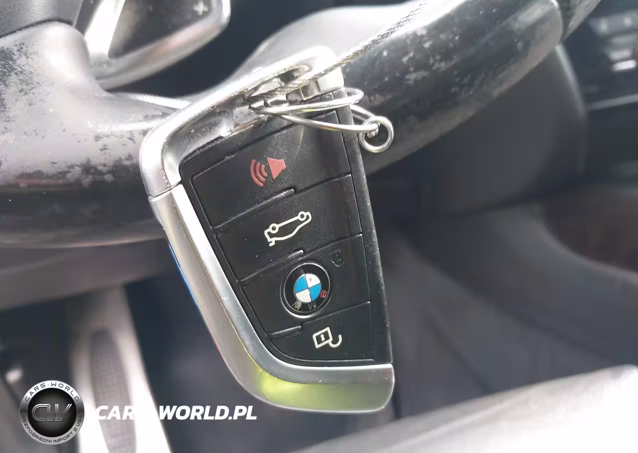 2015 BMW X5 xDrive50I VIN:5UXKR6C57F0J76799 - 11