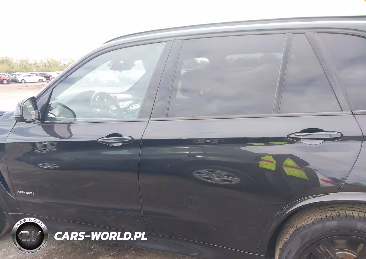 2015 BMW X5 xDrive50I VIN:5UXKR6C57F0J76799 - 14