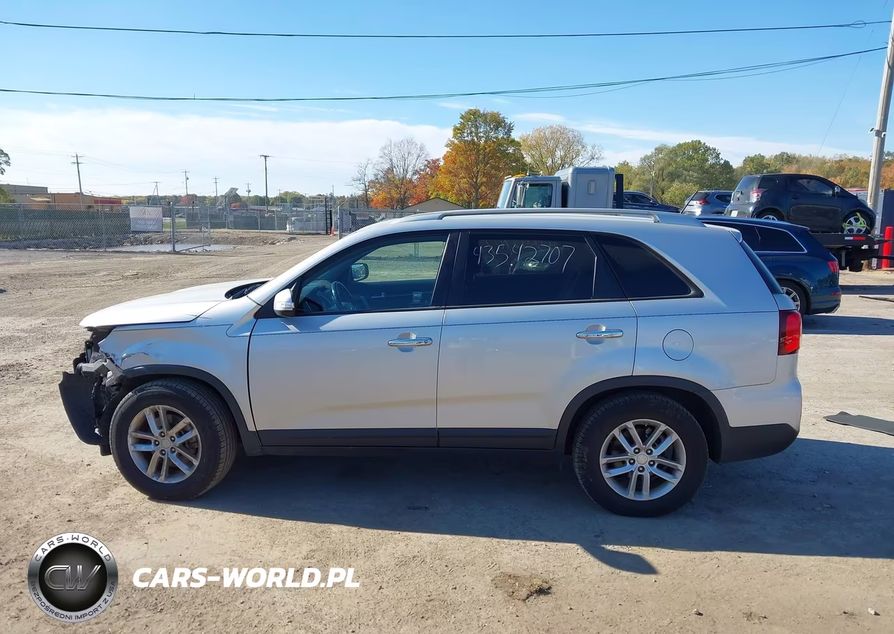2014 Kia Sorento Lx VIN:5XYKT3A62EG496361 - 15