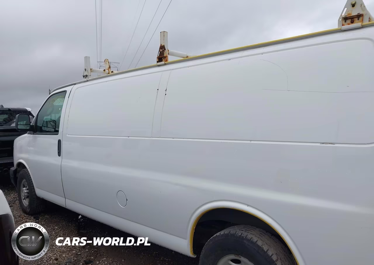 2017 Chevrolet Express 2500 Work Van VIN:1GCWGBFF8H1306446 - 14