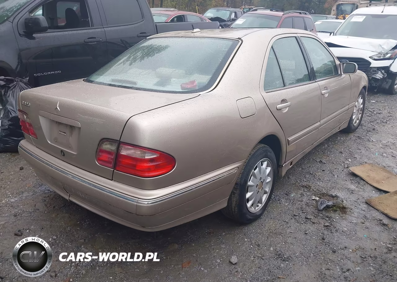 2001 Mercedes-Benz E 320 VIN:WDBJF65J31B215139 - 4