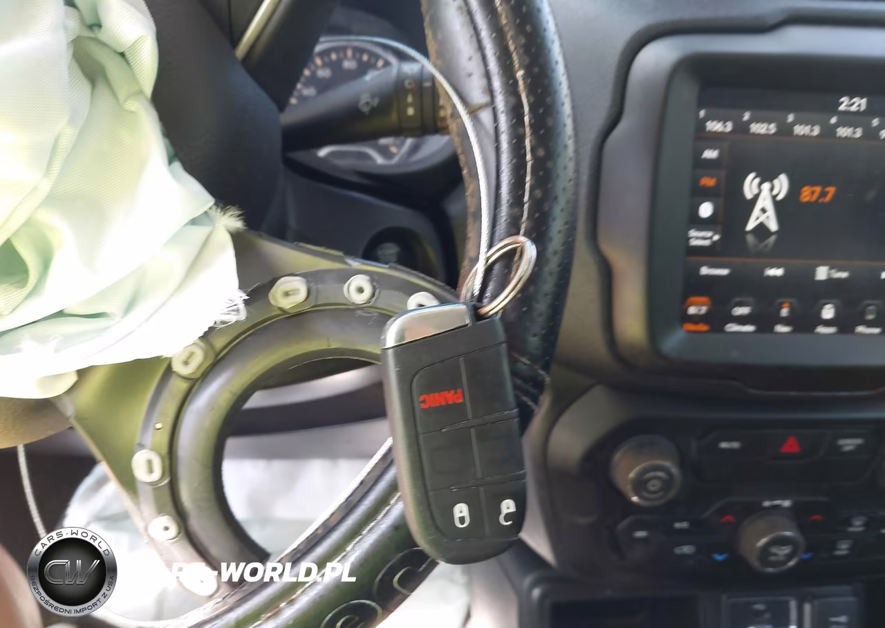 2020 Jeep Renegade Latitude Fwd VIN:ZACNJABB8LPL11100 - 11