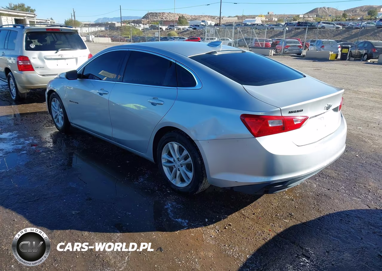 2018 Chevrolet Malibu Lt VIN:1G1ZD5ST8JF159081 - 3