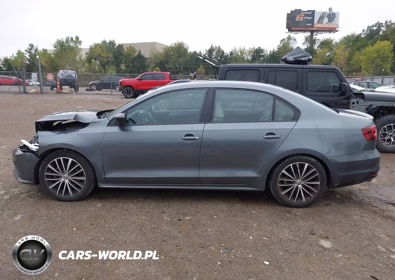 2016 Volkswagen Jetta 1.8T Sport VIN:3VWD17AJ8GM255319 - 14