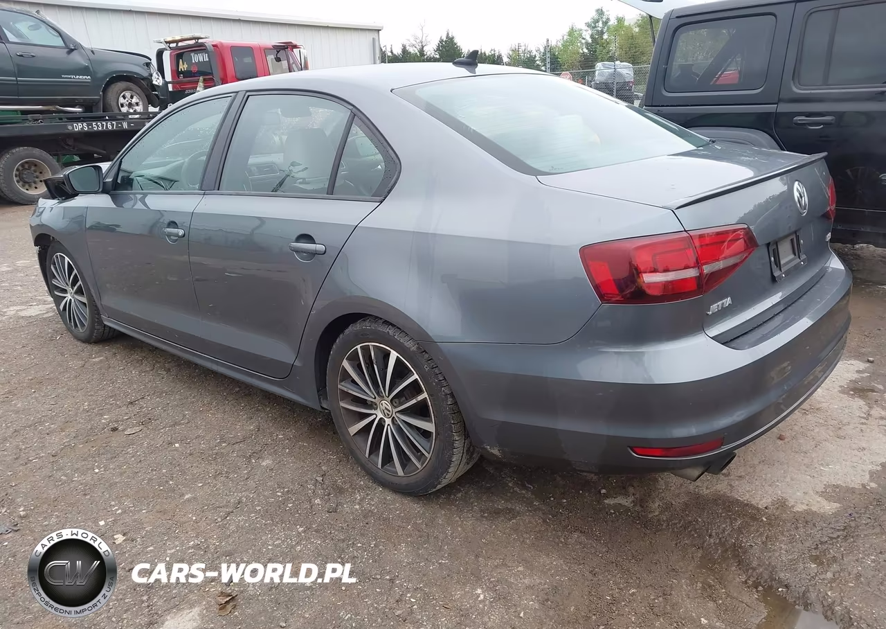 2016 Volkswagen Jetta 1.8T Sport VIN:3VWD17AJ8GM255319 - 3