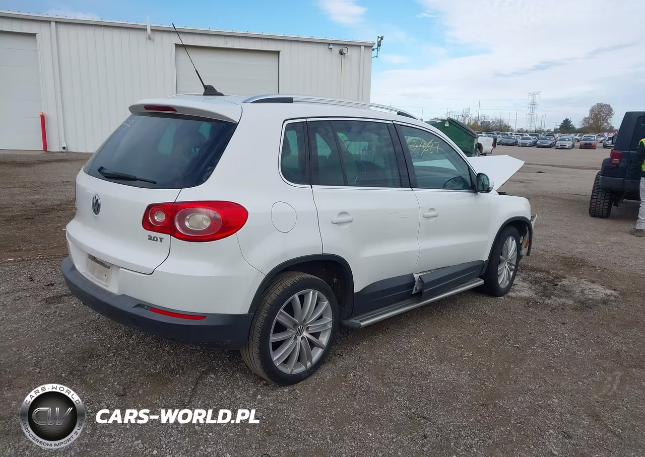 2011 Volkswagen Tiguan Se VIN:WVGAV7AX6BW513761 - 4