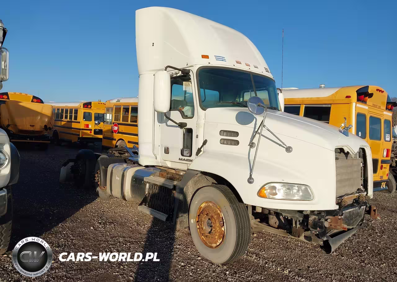 2015 Mack 600 Cxu600