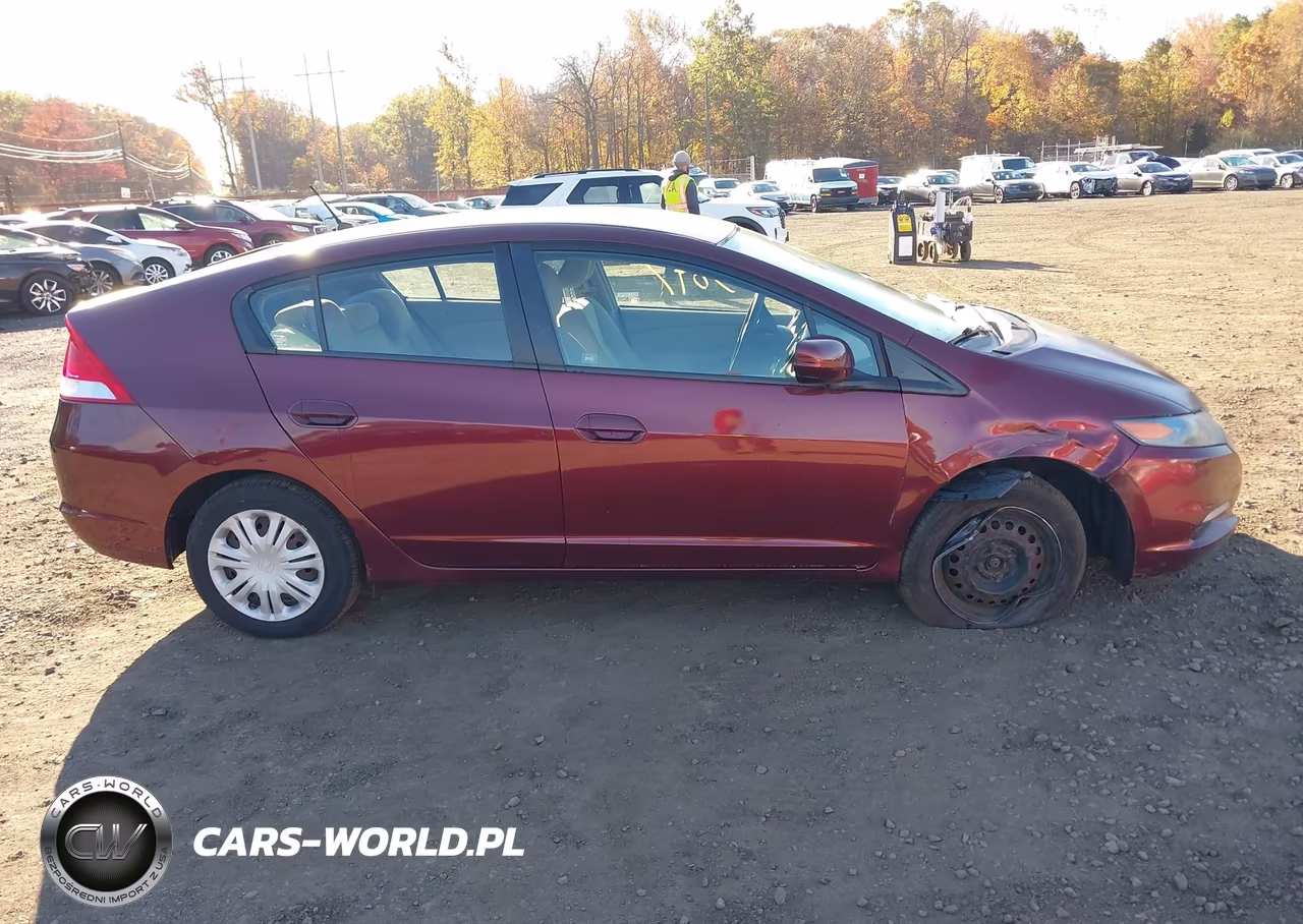 2011 Honda Insight VIN:JHMZE2H38BS007335 - 12