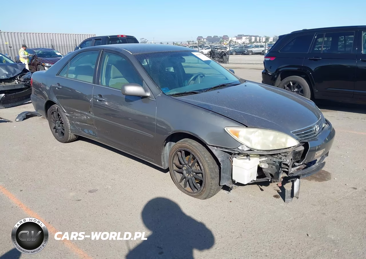 2005 Toyota Camry Le