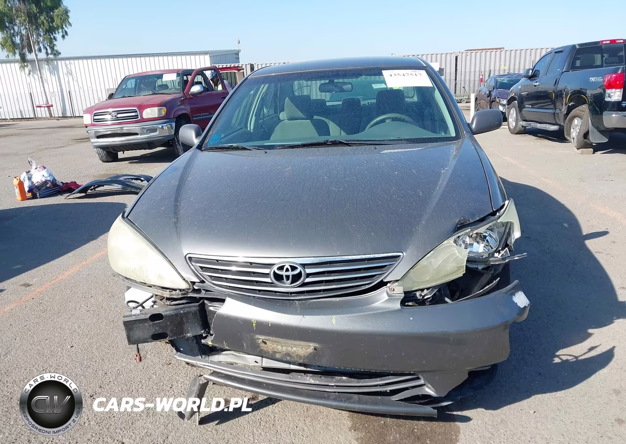 2005 Toyota Camry Le VIN:4T1BE32K95U557561 - 12