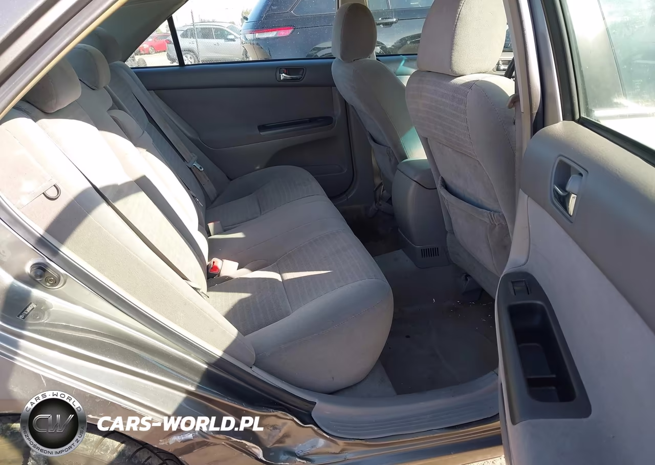 2005 Toyota Camry Le VIN:4T1BE32K95U557561 - 8