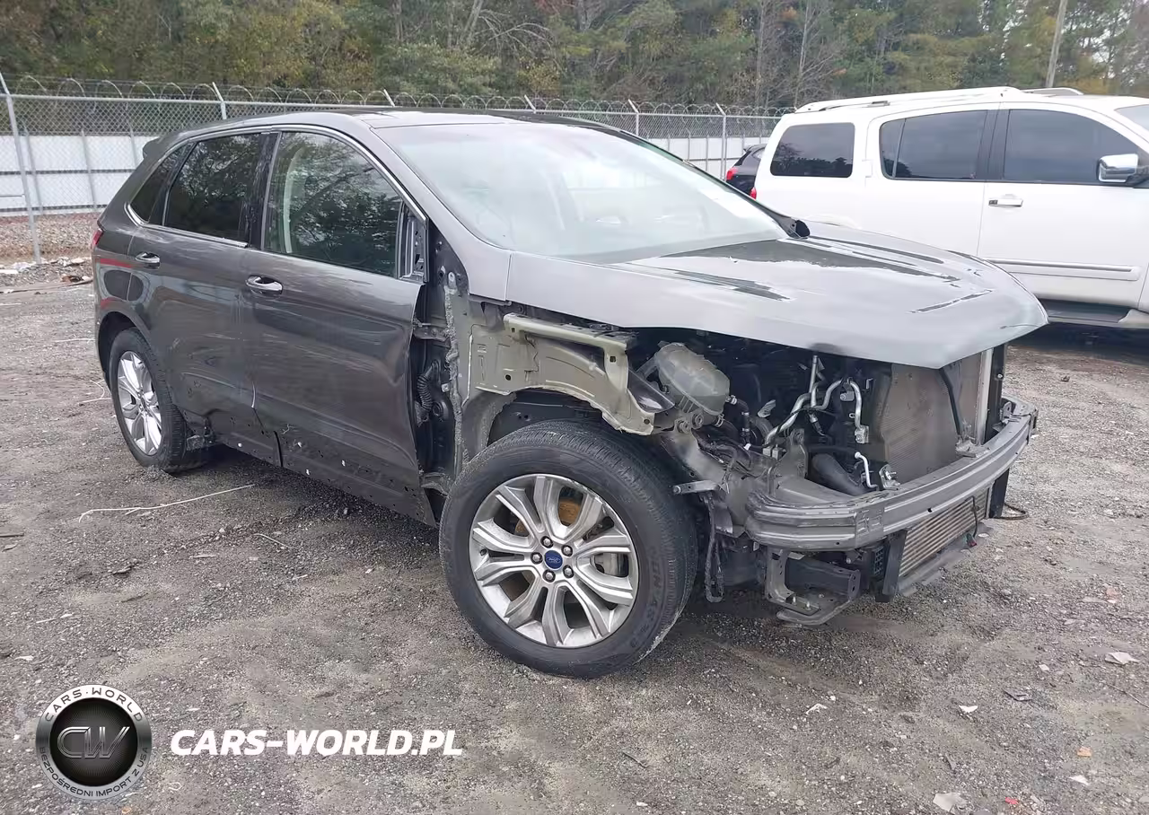 2020 Ford Edge Titanium