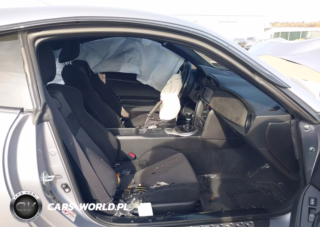 2017 Toyota 86 VIN:JF1ZNAA11H9704789 - 5
