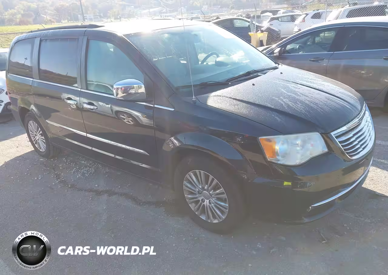 2013 Chrysler Town & Country Touring-L