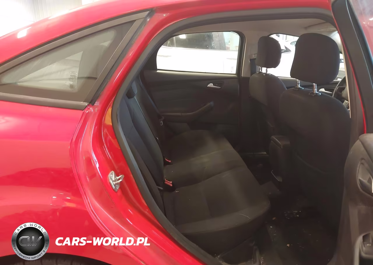 2016 Ford Focus Se VIN:1FADP3F21GL348380 - 8