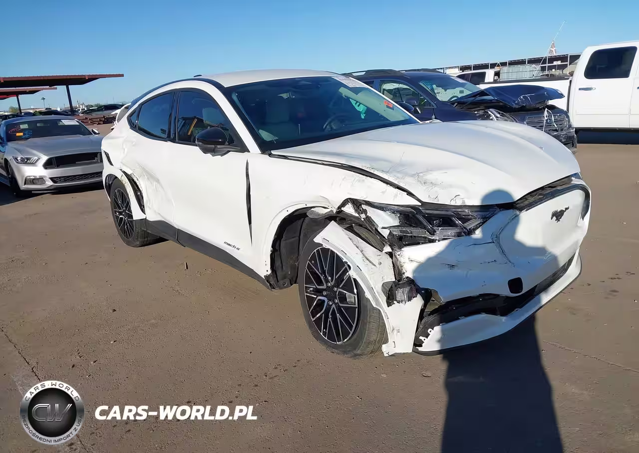 2025 Ford Mustang Mach-E Premium