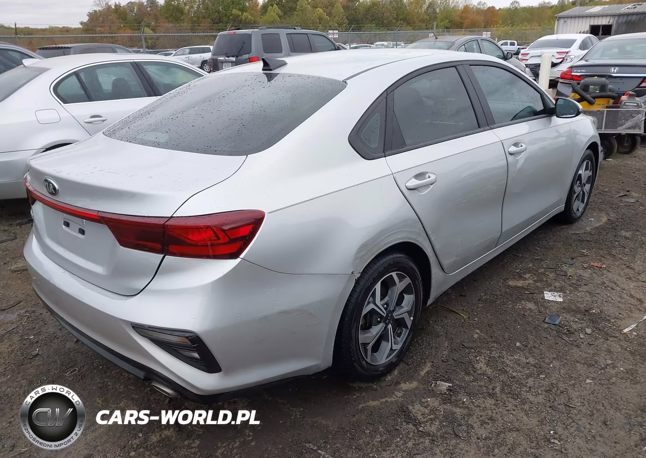 2021 Kia Forte Lxs VIN:3KPF24AD6ME356303 - 4