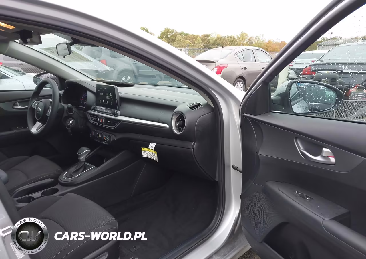 2021 Kia Forte Lxs VIN:3KPF24AD6ME356303 - 5