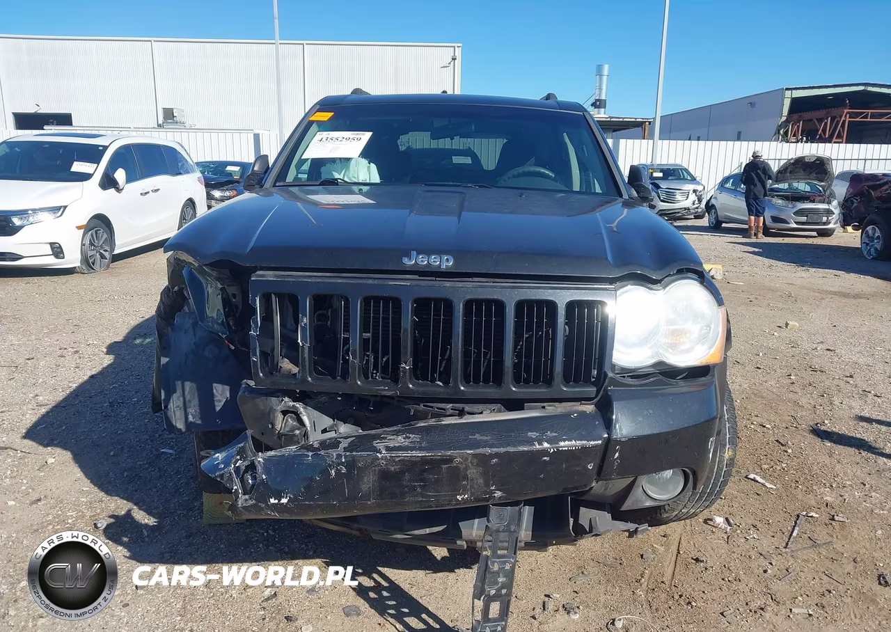 2010 Jeep Grand Cherokee Laredo VIN:1J4PR4GK2AC120606 - 12