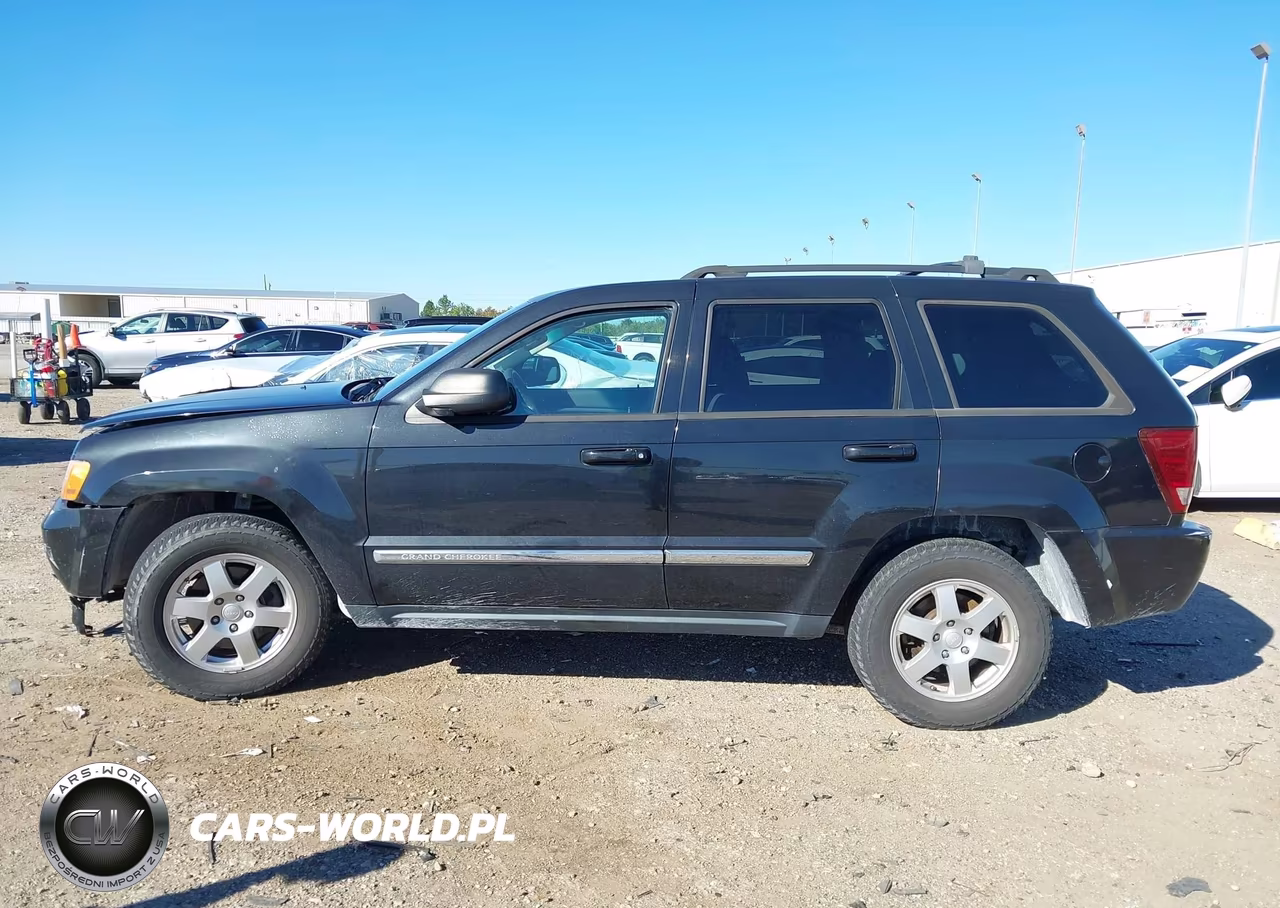 2010 Jeep Grand Cherokee Laredo VIN:1J4PR4GK2AC120606 - 14
