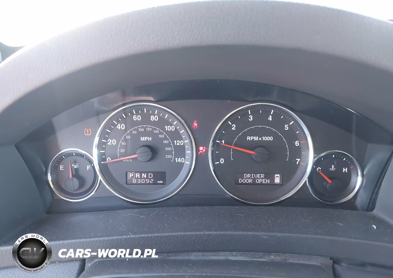 2010 Jeep Grand Cherokee Laredo VIN:1J4PR4GK2AC120606 - 7