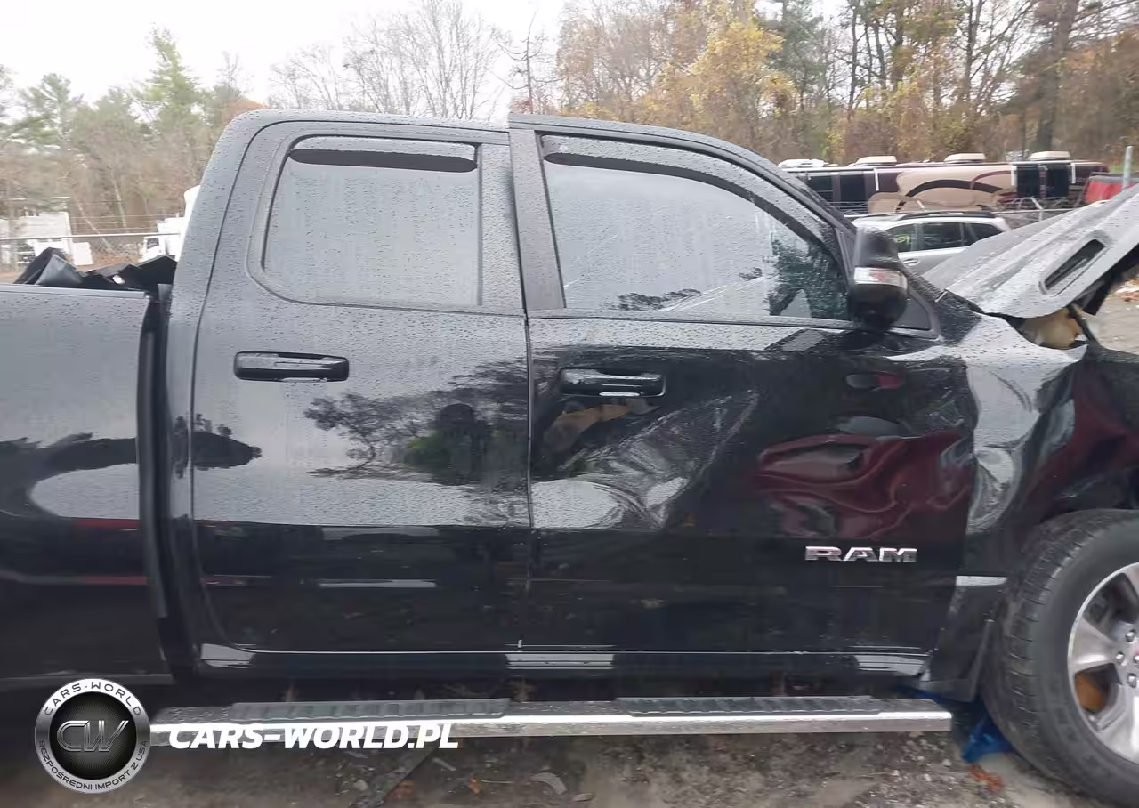 2021 Ram 1500 VIN:1C6RRFBG8MN556115 - 13
