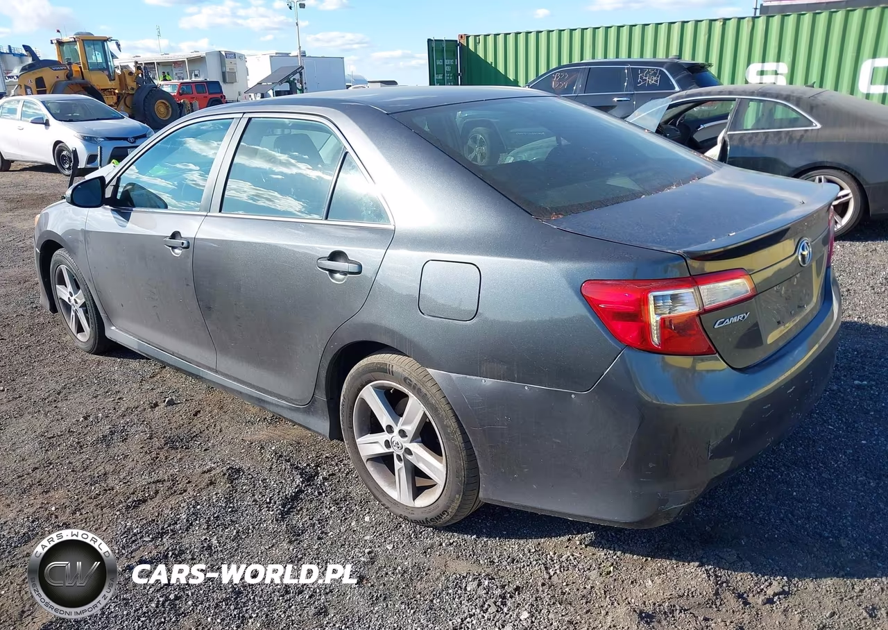 2013 Toyota Camry Se VIN:4T1BF1FK7DU270374 - 3