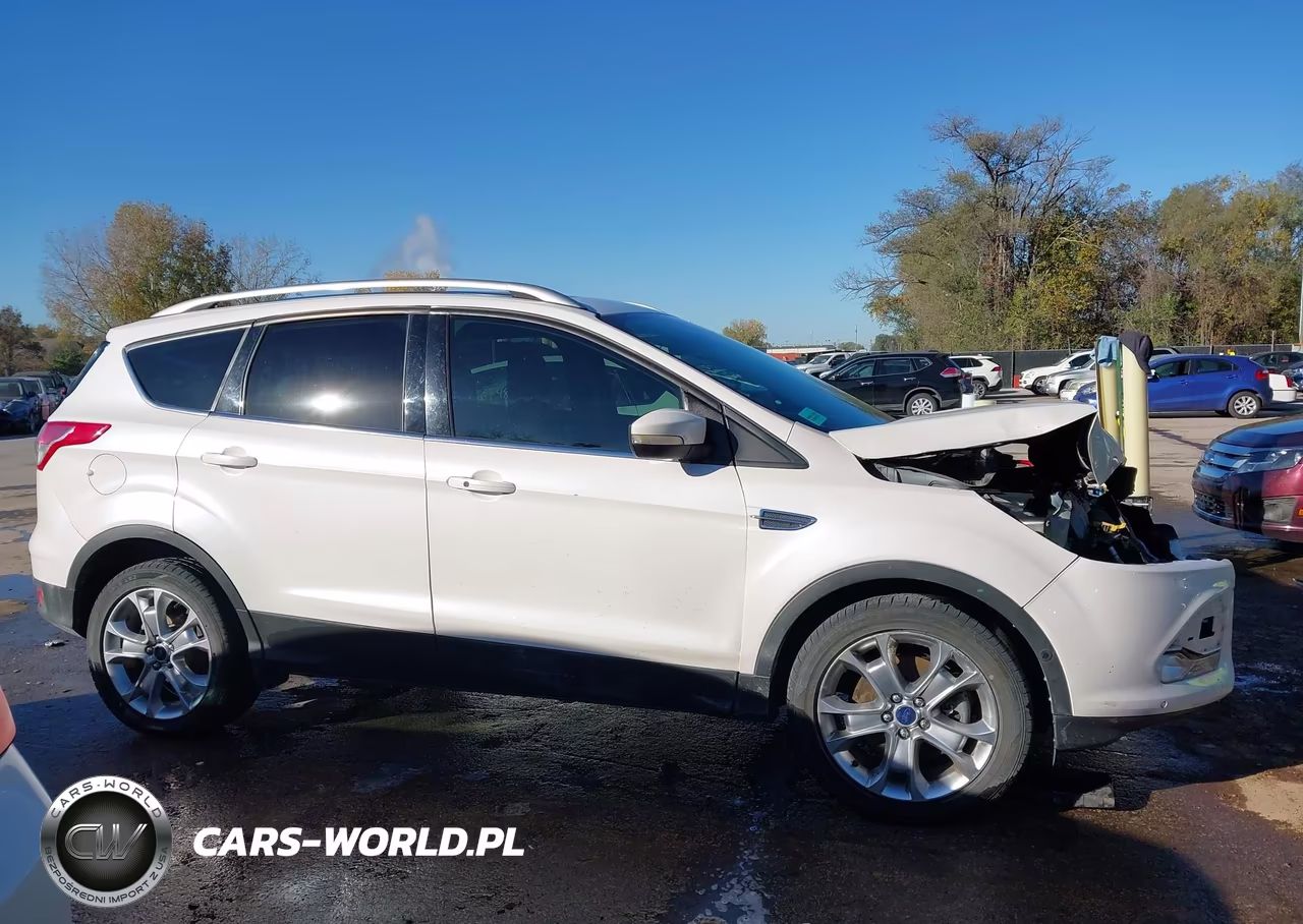 2015 Ford Escape Titanium VIN:1FMCU9J91FUC35135 - 14