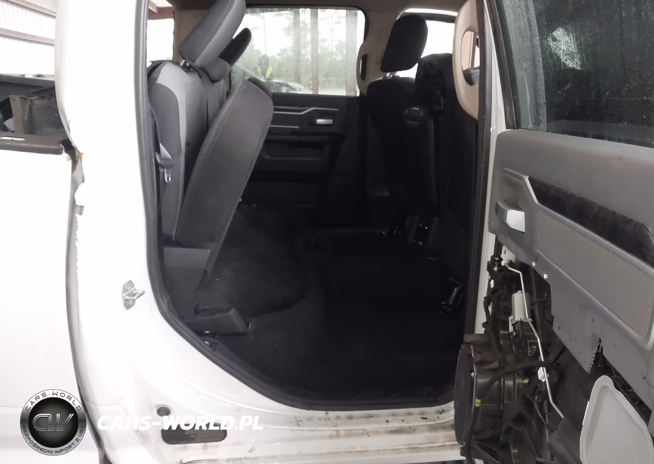 2019 Ram 3500 Big Horn 4X4 8' Box VIN:3C63R3HL3KG696121 - 8