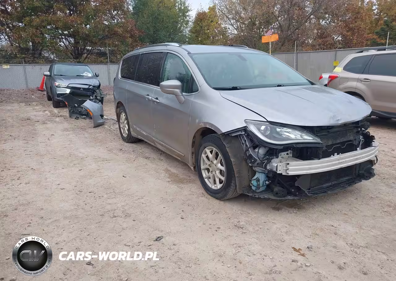 2020 Chrysler Pacifica Touring L