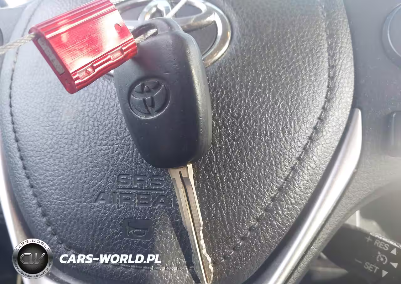 2016 Toyota Corolla Le VIN:2T1BURHEXGC517128 - 11