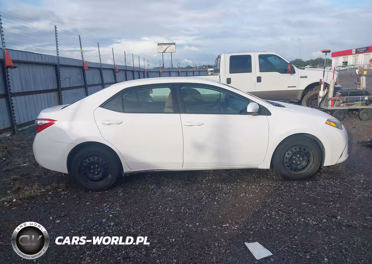 2016 Toyota Corolla Le VIN:2T1BURHEXGC517128 - 13