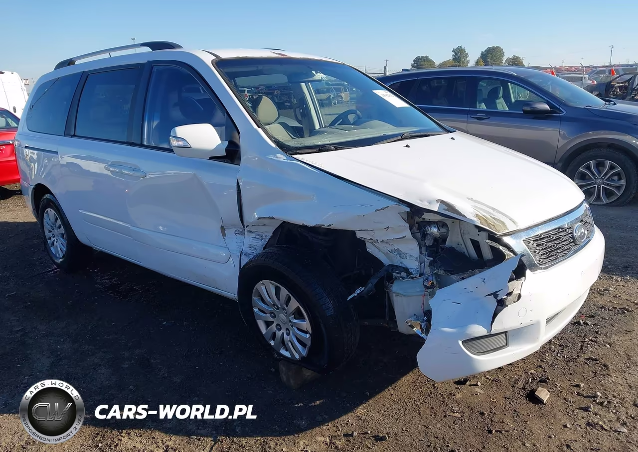 2012 Kia Sedona Lx