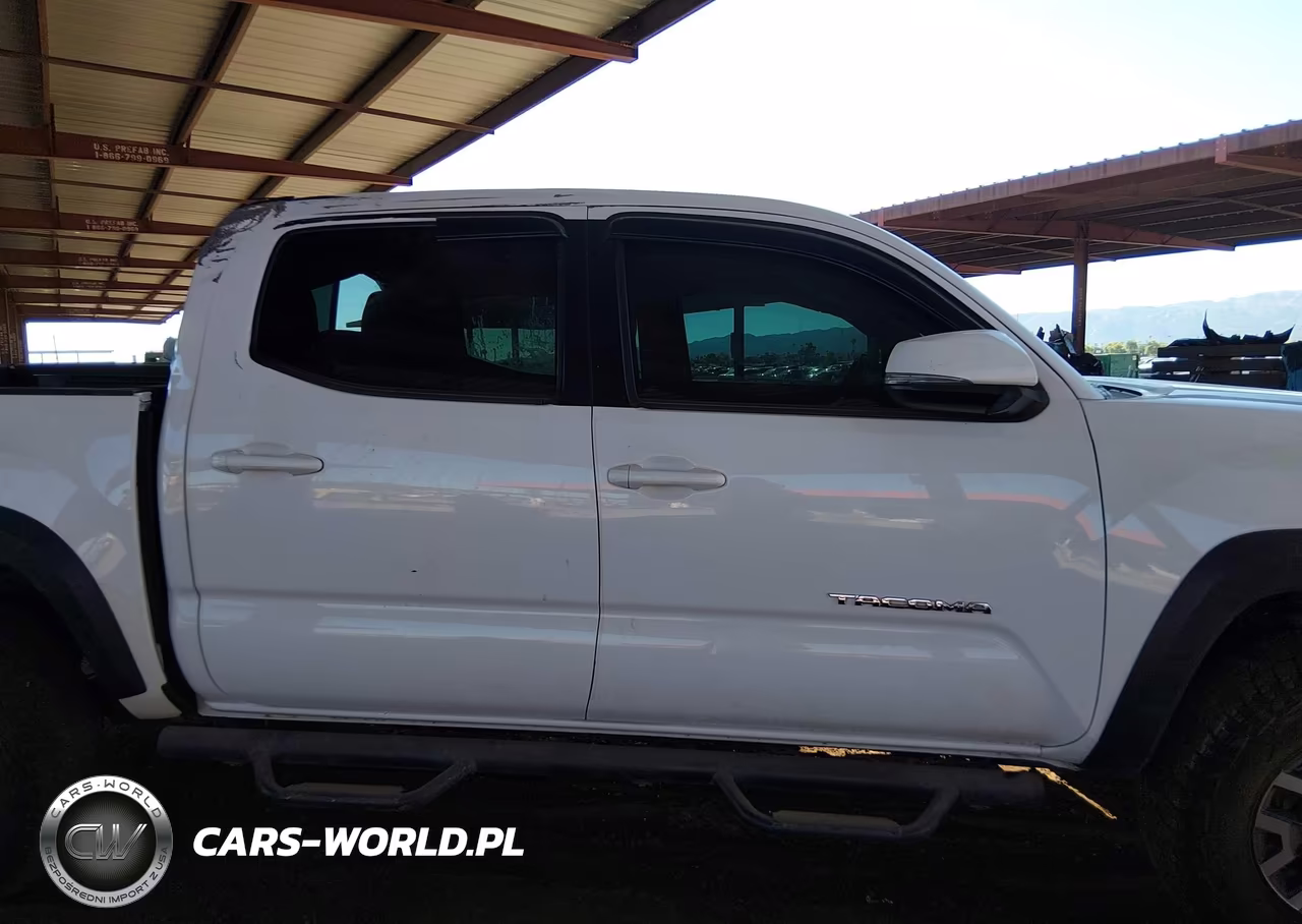 2018 Toyota Tacoma Trd Off Road VIN:3TMCZ5ANXJM155129 - 13