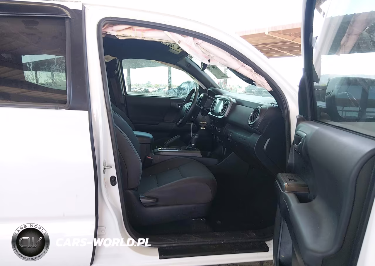 2018 Toyota Tacoma Trd Off Road VIN:3TMCZ5ANXJM155129 - 5