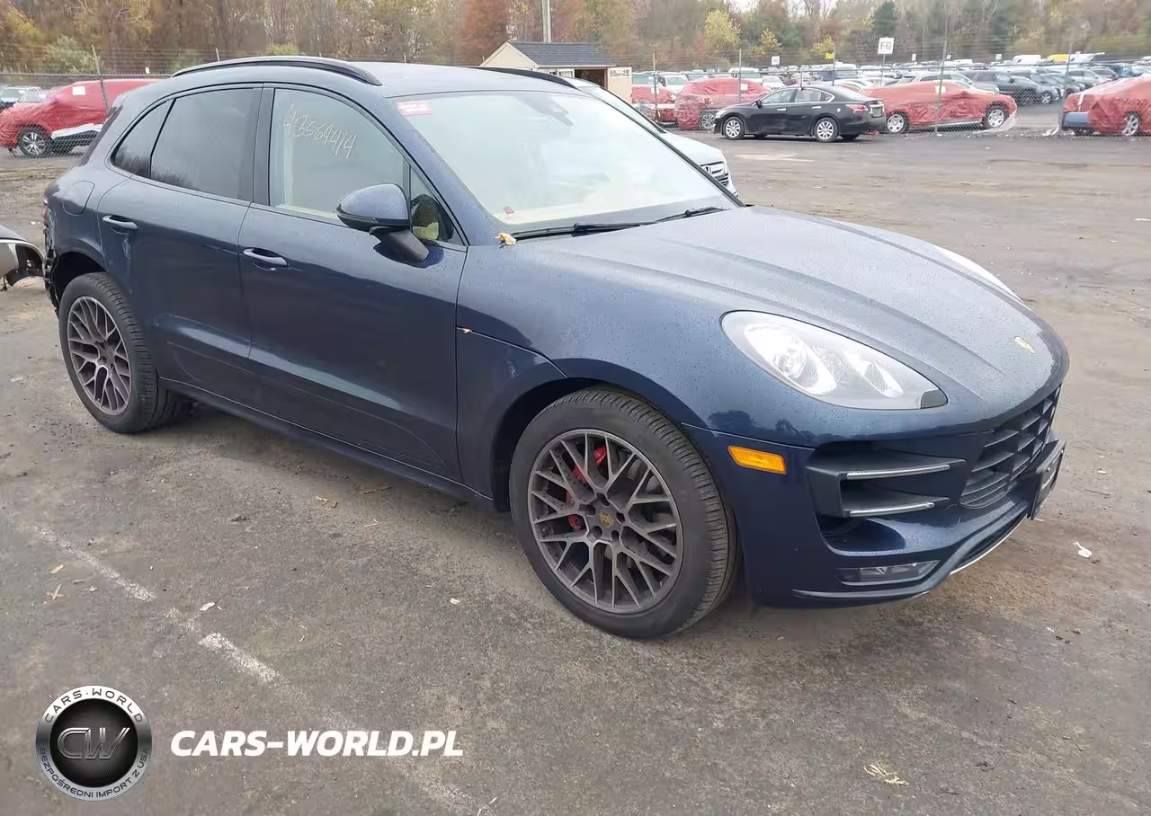 2015 Porsche Macan Turbo
