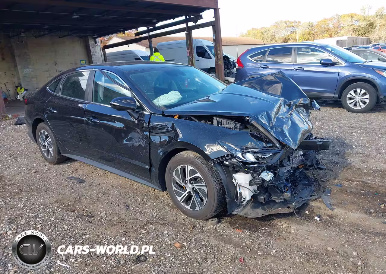 2022 Hyundai Sonata Hybrid Blue